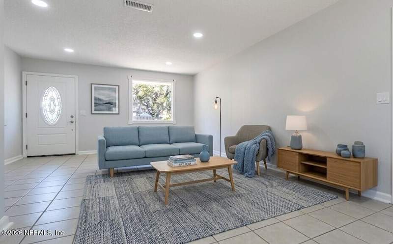 3 bedroom Single Family Residence at 1283 Nantucket Avenue, Oak Harbor, Jacksonville — photo 3