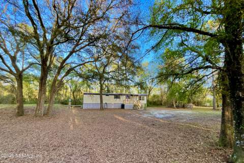 106 Spruce Road, Interlachen FL - photo 10 of 12