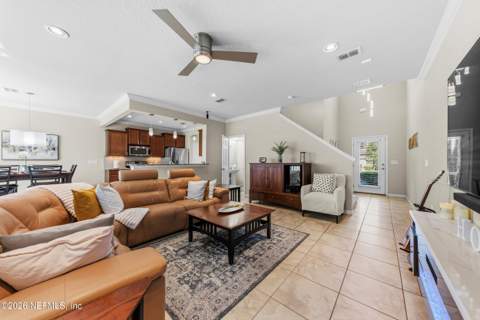 7018 Butterfield Court, Jacksonville FL - photo 7 of 31