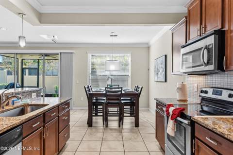 7018 Butterfield Court, Jacksonville FL - photo 13 of 31
