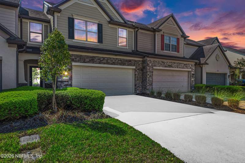 3 bedroom Townhouse at 7018 Butterfield Court, Bayberry, Jacksonville — photo 2