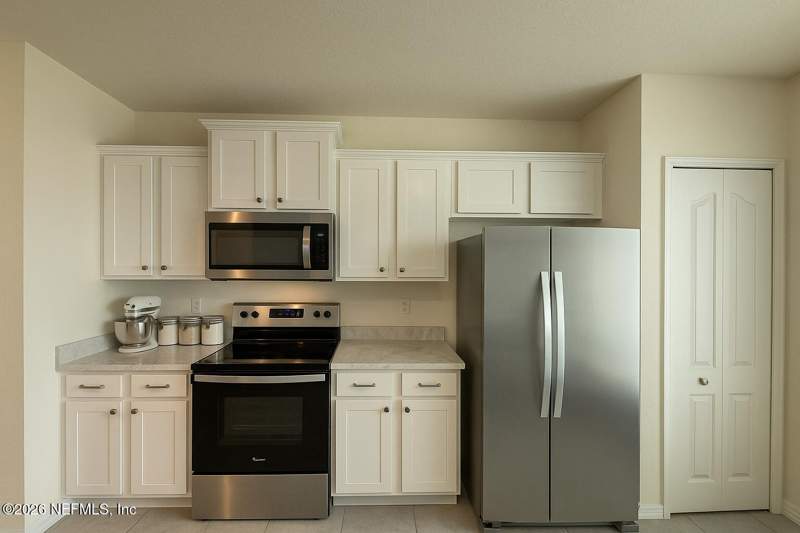 3 bedroom Townhouse at 8232 Watercourse Way, Rivergate, Jacksonville — photo 4