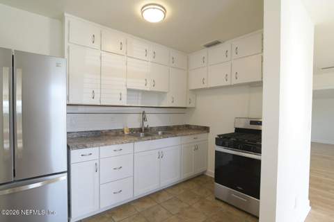 477 Sailfish Drive, Atlantic Beach FL - photo 17 of 24