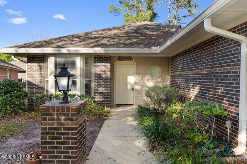 2 bedroom Single Family Residence at 4557 Middleton Park Circle, Cypress Village, Jacksonville — photo 3