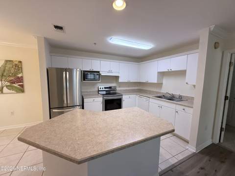 3591 Kernan Boulevard #607, Jacksonville FL - photo 22 of 35