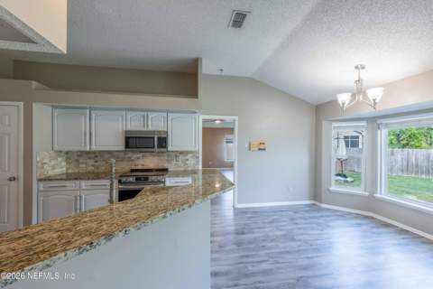 7940 Ortega Bluff Parkway, Jacksonville FL - photo 15 of 36