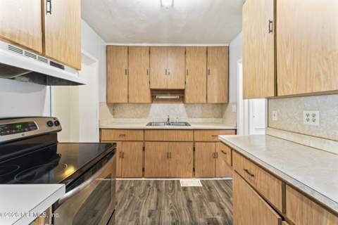 4616 Timuquana Road, Jacksonville FL - photo 12 of 29