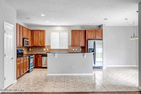 12283 Cardinal Creek Drive, Jacksonville FL - photo 8 of 33