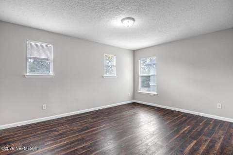 12283 Cardinal Creek Drive, Jacksonville FL - photo 19 of 33