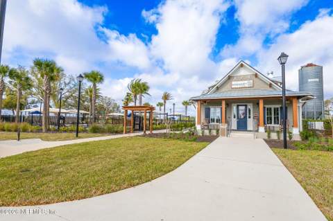 2947 Crossfield Drive, Green Cove Springs FL - photo 10 of 12