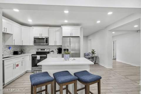 1702 7th Street, Jacksonville Beach FL - photo 8 of 27