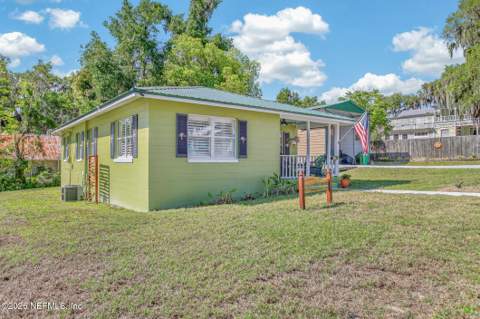 105 Central Avenue, Crescent City FL - photo 11 of 53