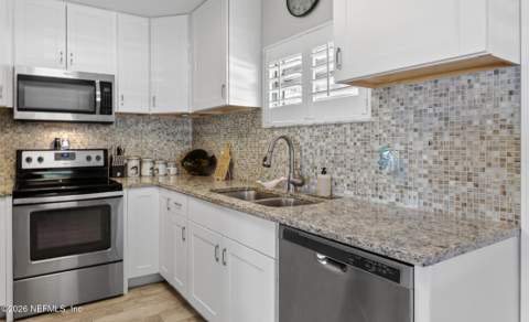 105 Central Avenue, Crescent City FL - photo 23 of 53