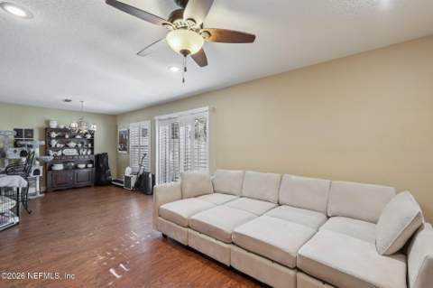 2370 Wood Hollow Lane #B, Fleming Island FL - photo 8 of 43