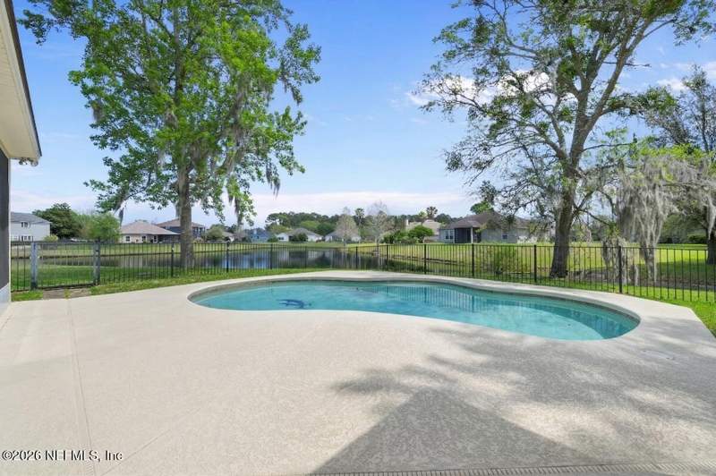 4 bedroom Single Family Residence at 13637 Chipperfield Lane, Victoria Lakes, Jacksonville — photo 2