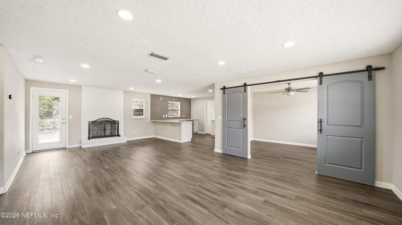 3 bedroom Single Family Residence at 586 Madeira Drive, Bellair, Orange Park — photo 3