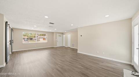 586 Madeira Drive, Orange Park FL - photo 7 of 44