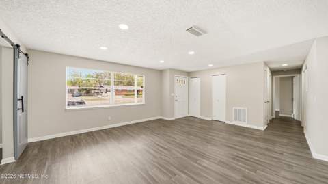 586 Madeira Drive, Orange Park FL - photo 8 of 44