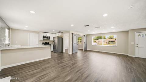 586 Madeira Drive, Orange Park FL - photo 19 of 44