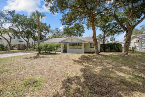 8842 McKenna Drive, Jacksonville FL - photo 6 of 61