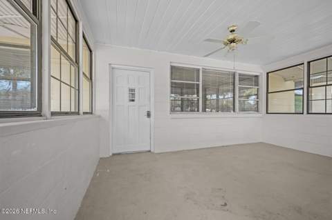 8842 McKenna Drive, Jacksonville FL - photo 11 of 61