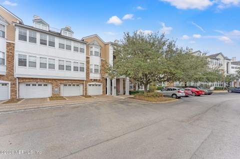 8550 Touchton Road #127, Jacksonville FL - photo 7 of 36