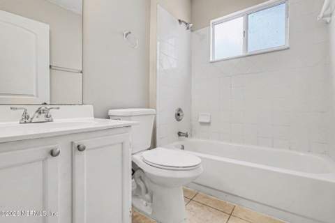 3819 Autumn Leaf Court, Jacksonville FL - photo 18 of 20