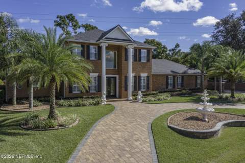 8135 Wekiva Way, Jacksonville FL - photo 7 of 100