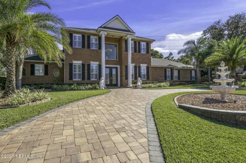 8135 Wekiva Way, Jacksonville FL - photo 8 of 100