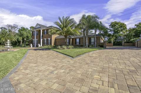 8135 Wekiva Way, Jacksonville FL - photo 10 of 100