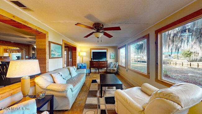 5 bedroom Single Family Residence at 117 Peggy Lane, Causeys, Crescent City — photo 4