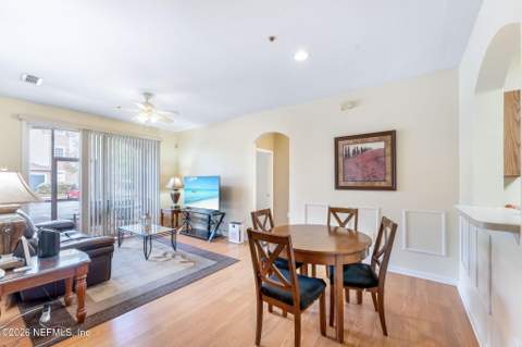 7990 Baymeadows Road #416, Jacksonville FL - photo 10 of 33