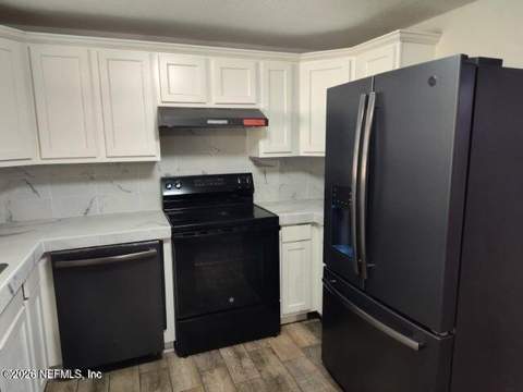 5919 Sonora Drive, Jacksonville FL - photo 7 of 11