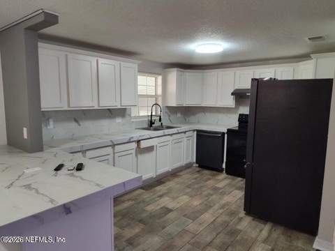 5919 Sonora Drive, Jacksonville FL - photo 8 of 11