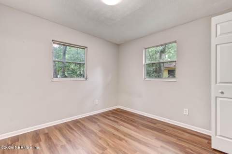 3302 Dignan Street, Jacksonville FL - photo 6 of 13