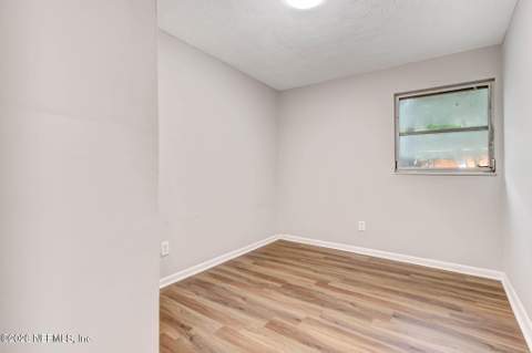3302 Dignan Street, Jacksonville FL - photo 9 of 13