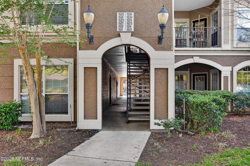 1 bedroom Condominium at 10961 Burnt Mill Road #1524, Reserve At James Island Lc, Jacksonville — photo 4