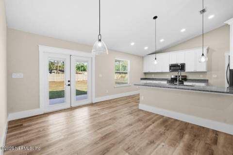 6093 Taylor Road, Jacksonville FL - photo 13 of 45