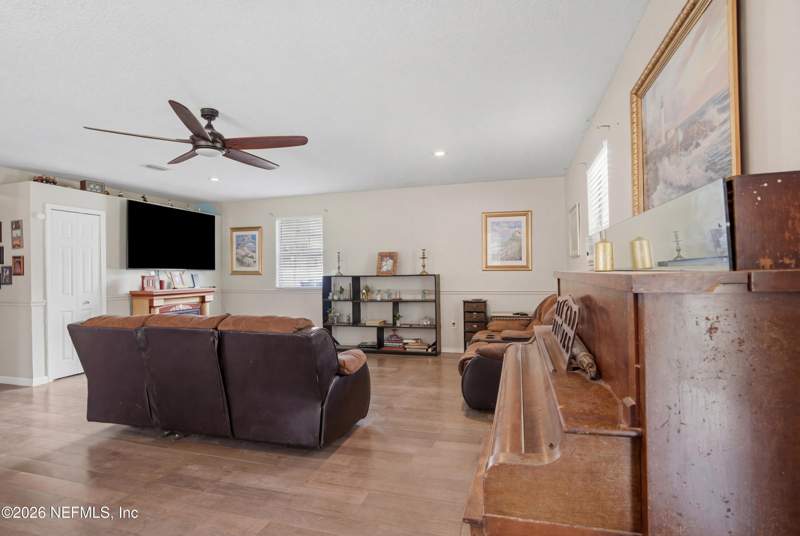 3 bedroom Single Family Residence at 4111 Cedar Point Road, Oceanway, Jacksonville — photo 5