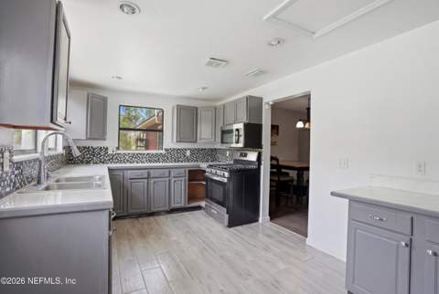 4111 Cedar Point Road, Jacksonville FL - photo 8 of 14