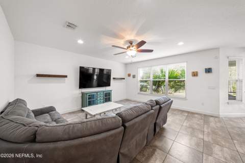 341 Aspen Leaf Drive, Jacksonville FL - photo 12 of 53
