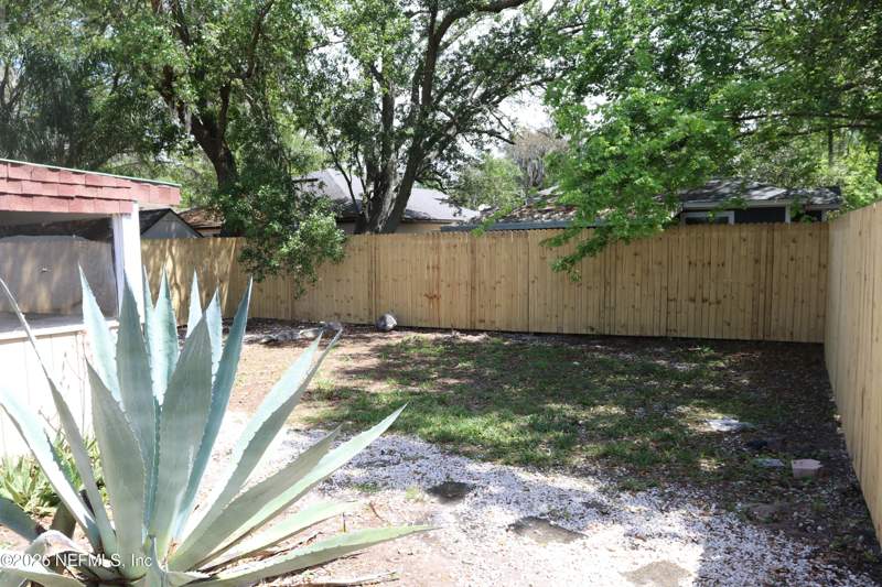 3 bedroom Single Family Residence at 569 Camelia Street, Atlantic Bch Sec H, Atlantic Beach — photo 2