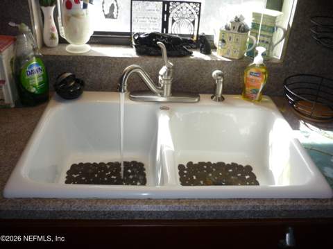 1932 Dalamon Street, Jacksonville FL - photo 11 of 28