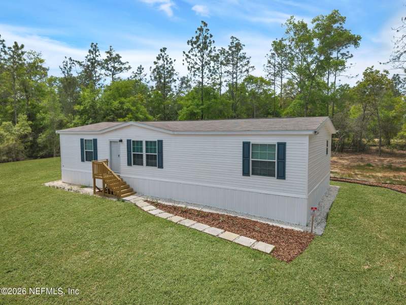 3 bedroom Mobile Home at 295 Baden Powell Road, West Lake Shores, Hawthorne — photo 2