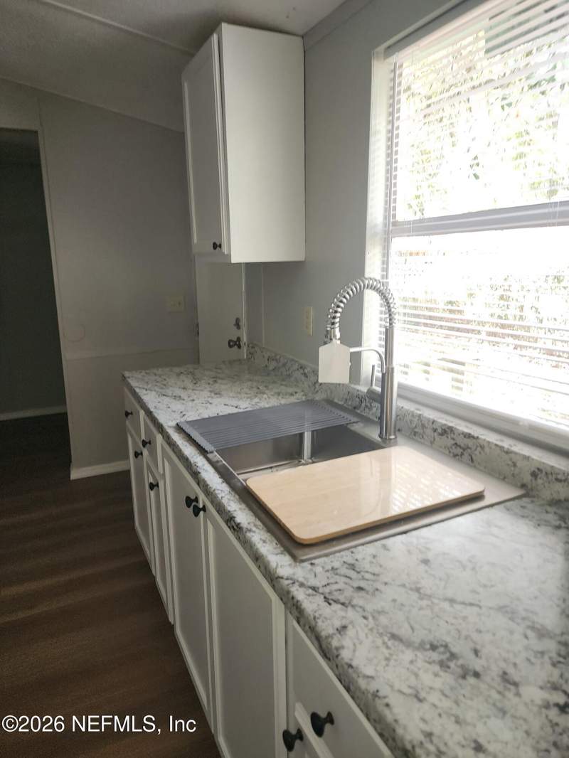 3 bedroom Mobile Home at 439 Vermont Avenue, St Johns Mobile Home Village, Green Cove Springs — photo 5