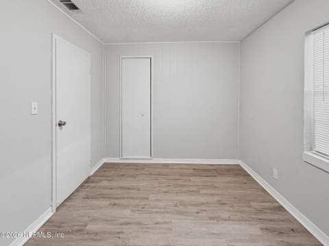 5925 Oaklane Drive, Jacksonville FL - photo 19 of 34
