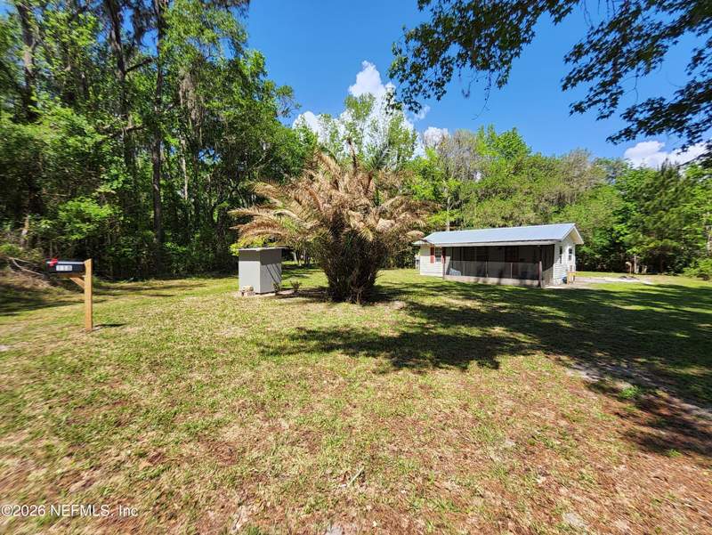 1 bedroom Mobile Home at 118 N Hubers Fish Camp Road, Crescent City, Crescent City — photo 5