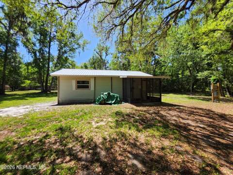 118 N Hubers Fish Camp Road, Crescent City FL - photo 9 of 41