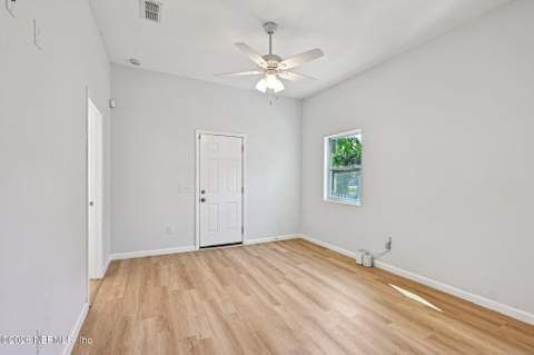 2120 N Davis Street, Jacksonville FL - photo 11 of 41
