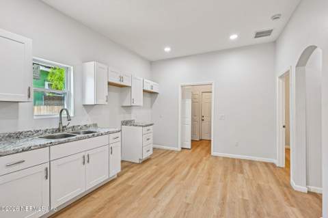 2120 N Davis Street, Jacksonville FL - photo 16 of 41